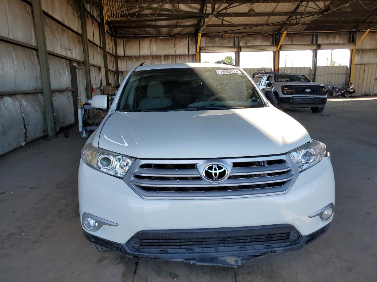 2012 Toyota Highlander Base White vin: 5TDZK3EH1C5070870