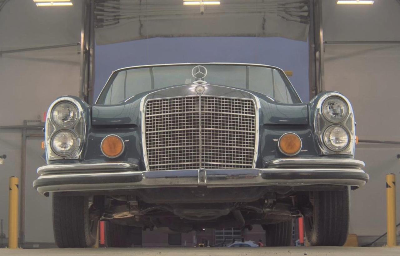 1972 Mercedes Benz 280 Se Blue vin: XXX10806712015098