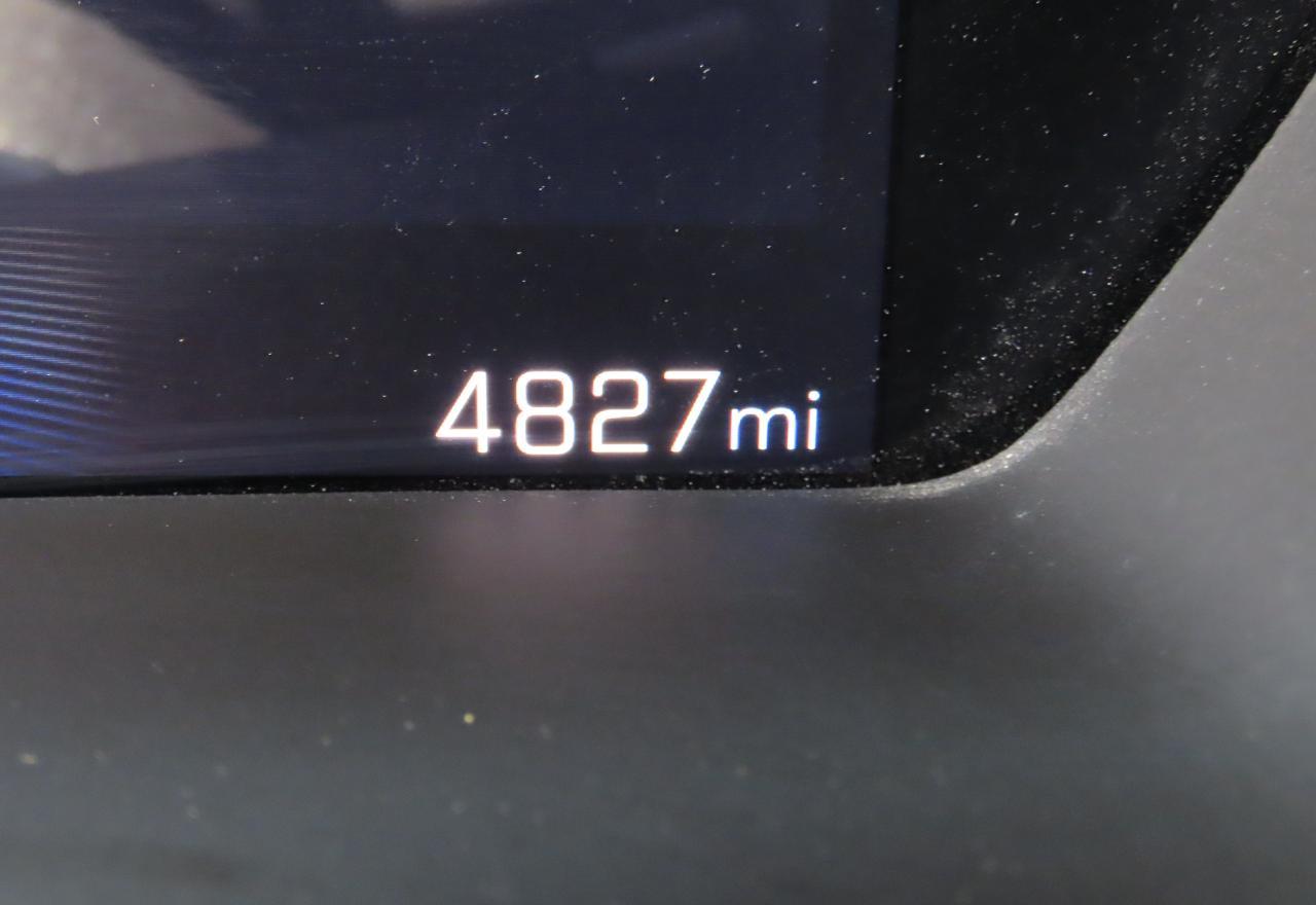2025 Chevrolet Colorado White vin: 1GCPTBEK0S1123502