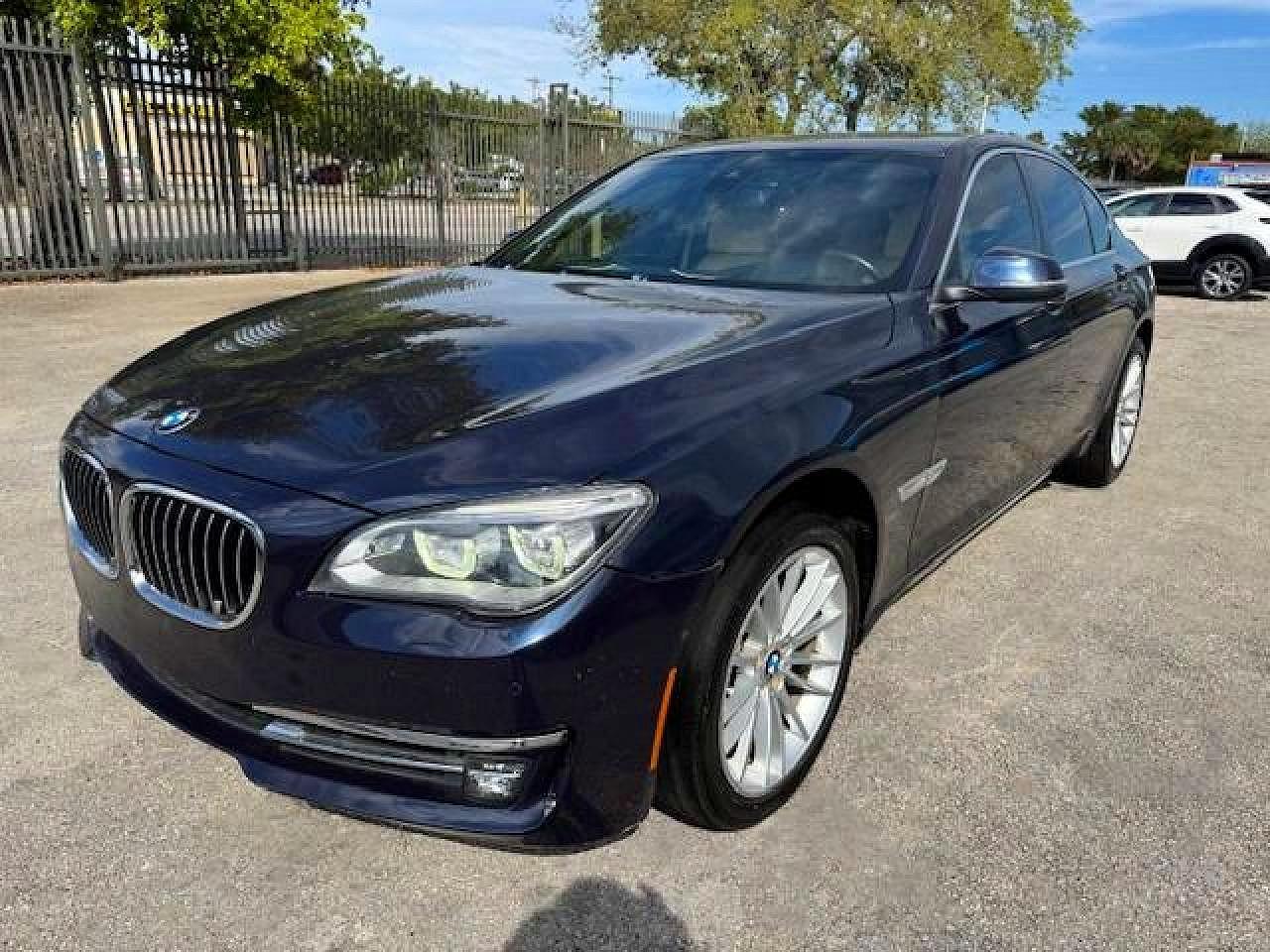 2015 Bmw 750 Xi Blue vin: WBAYB6C5XFD965910
