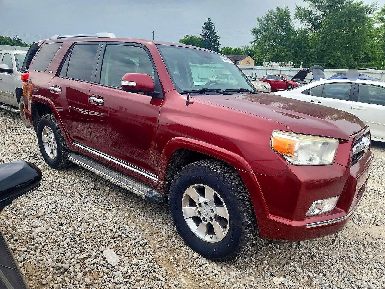 2012 Toyota 4runner Sr5 Red vin: JTEBU5JR1C5082671