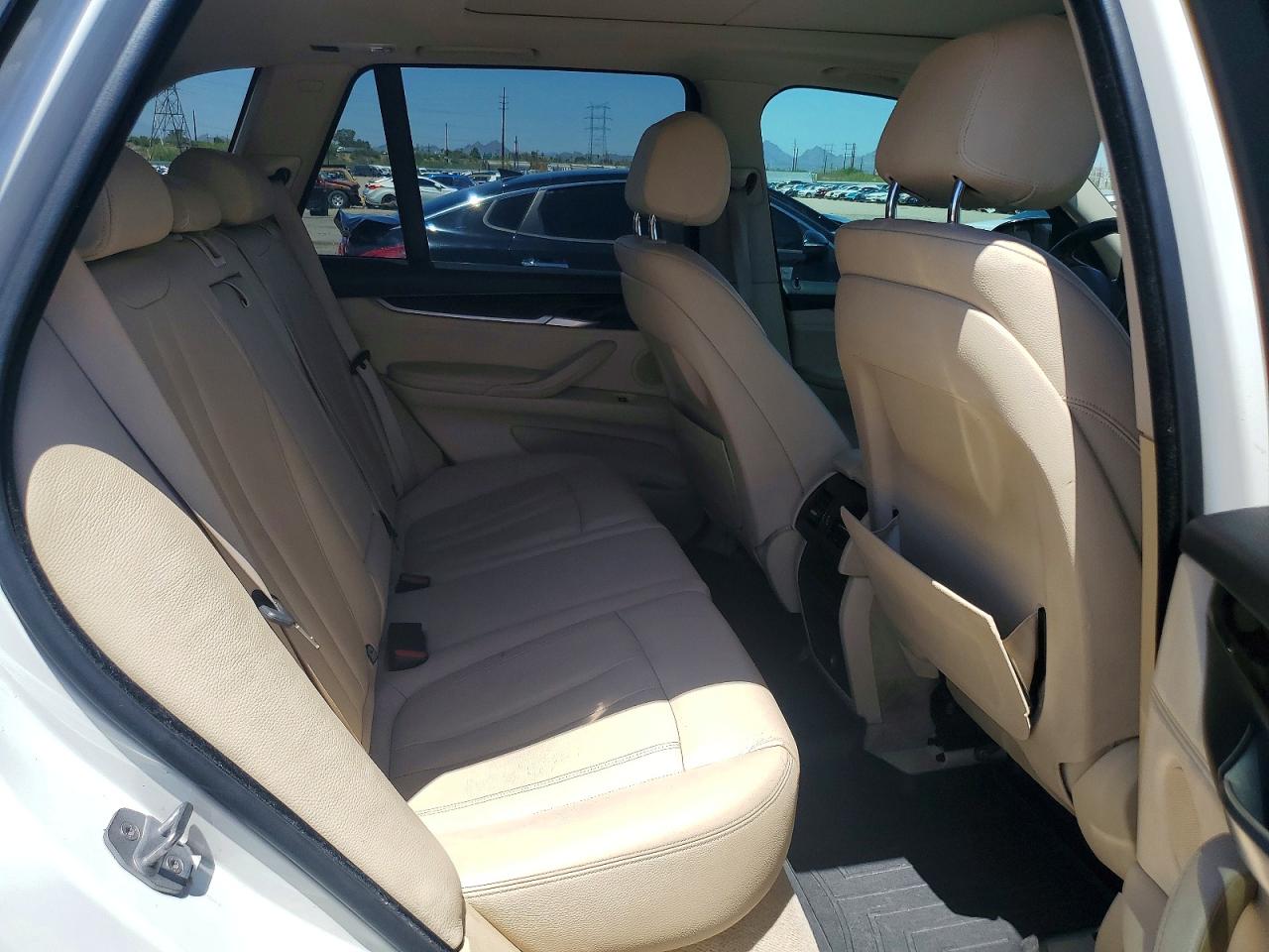 2014 Bmw X5 Sdrive35i White vin: 5UXKR2C55E0C00396
