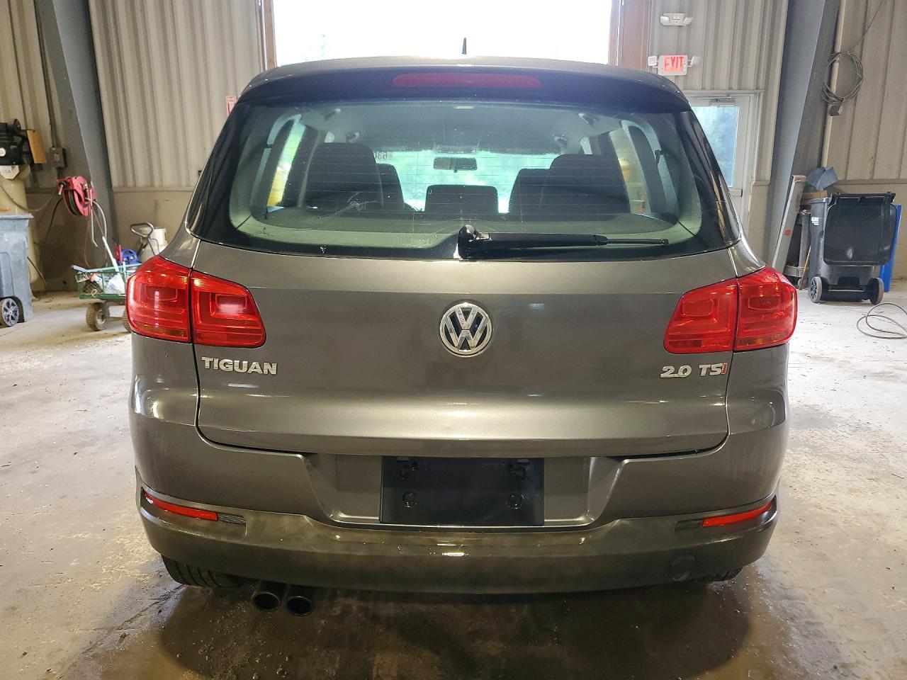 2014 Volkswagen Tiguan S Gray vin: WVGBV3AXXEW508838