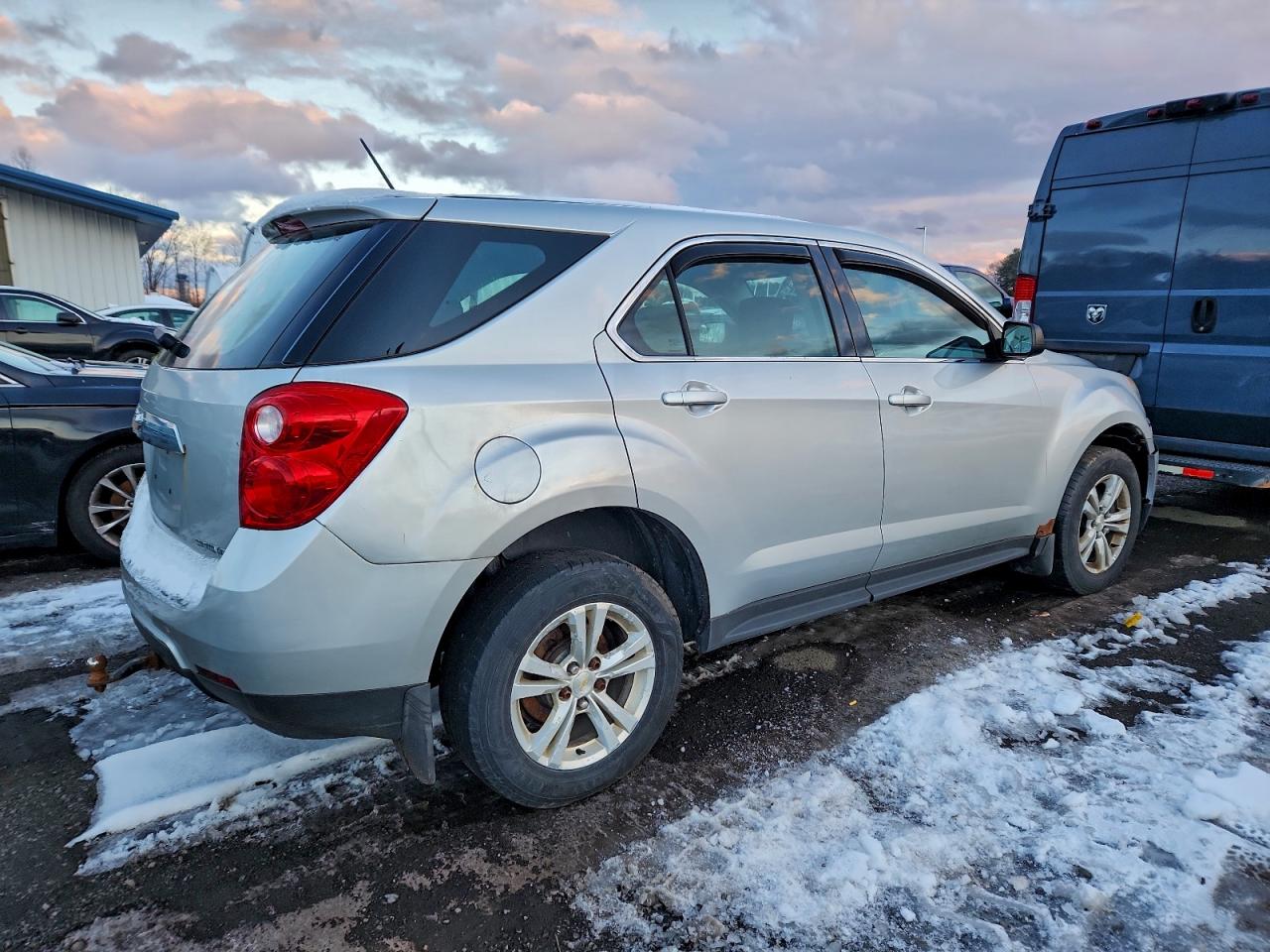 2015 Chevrolet Equinox Ls Silver vin: 2GNFLEEK9F6217823