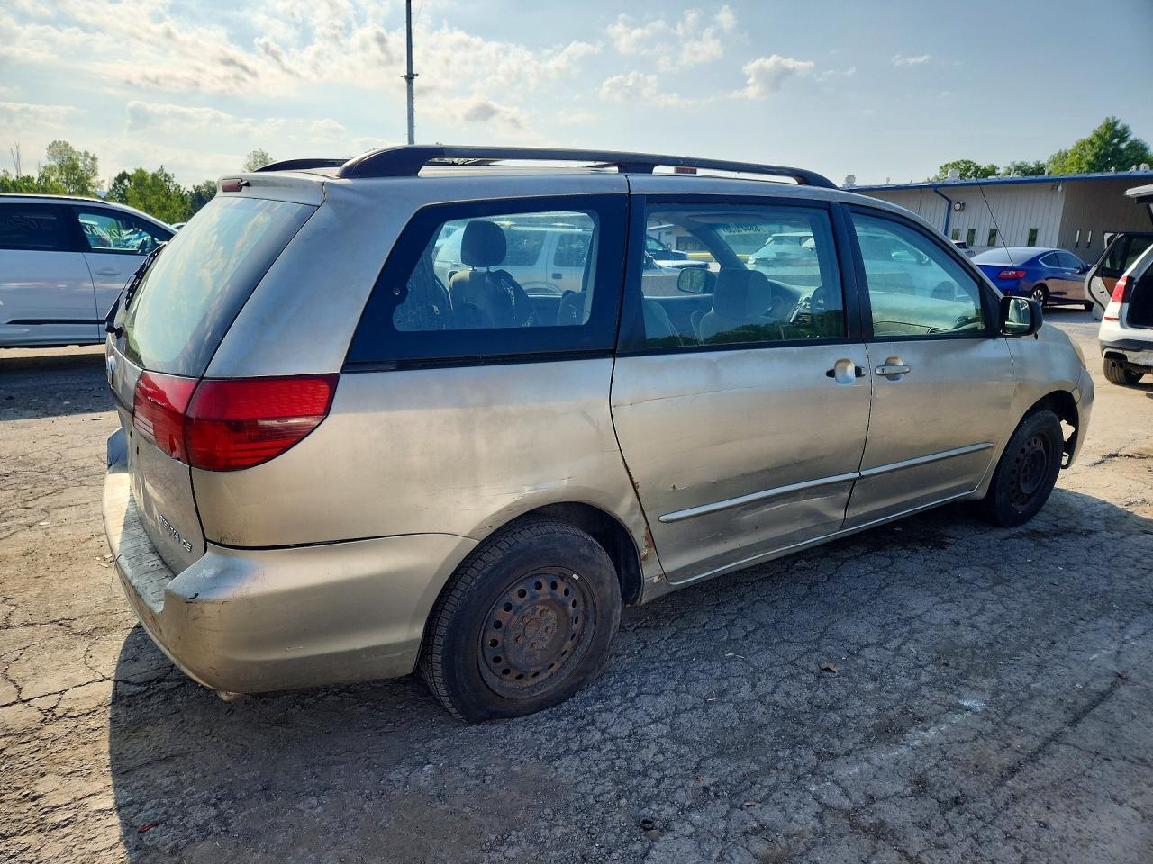2005 Toyota Sienna Ce 7 Passenger Silver vin: 5TDZA23C25S375978