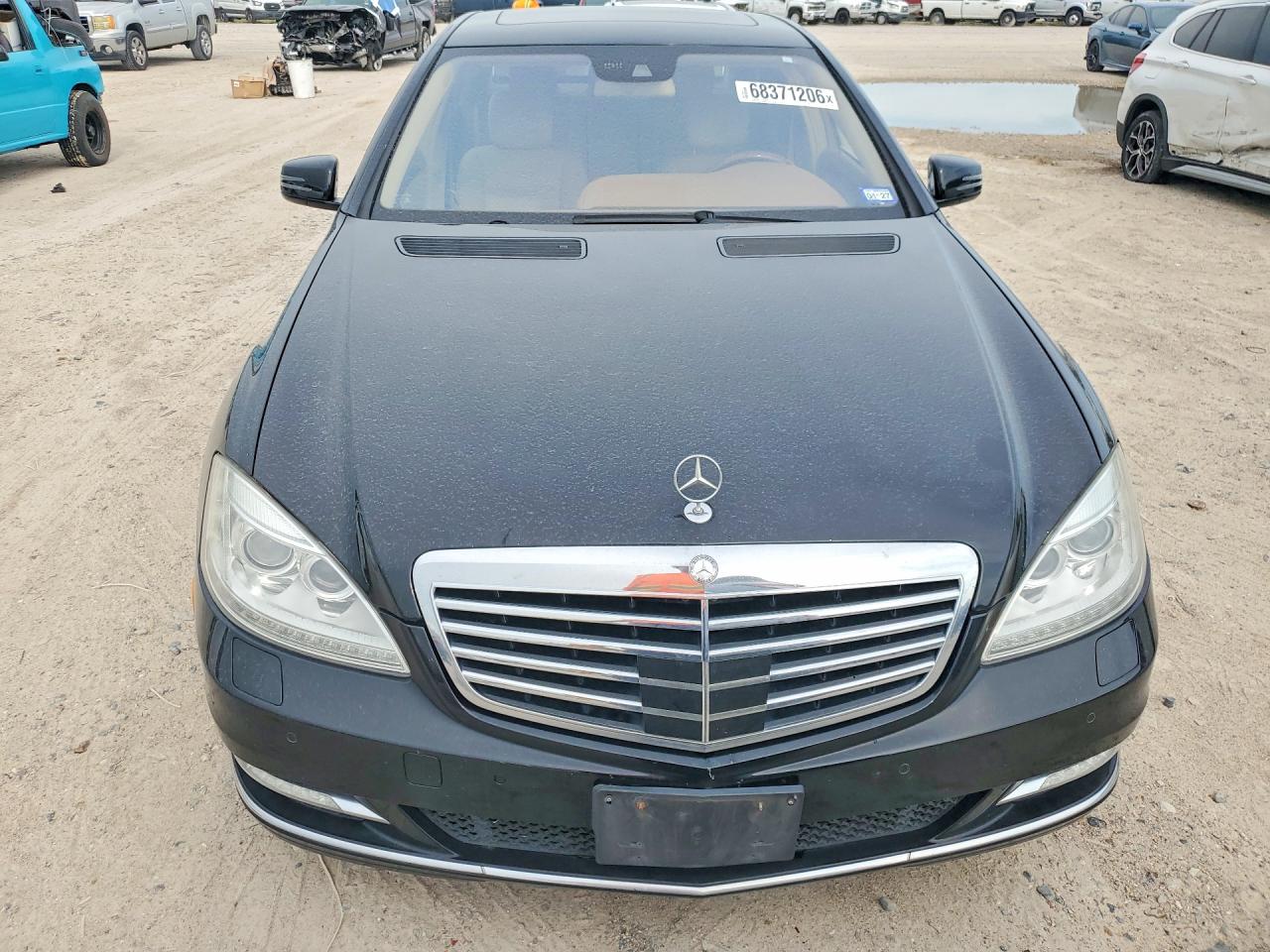 2010 Mercedes-benz S 550 Black vin: WDDNG7BB9AA313154