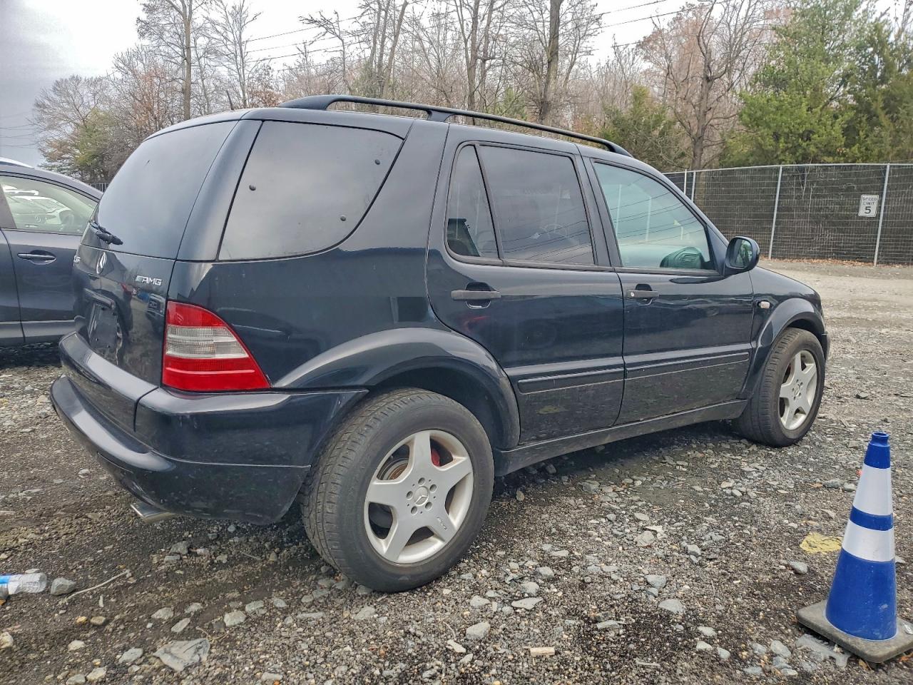 2001 Mercedes-benz Ml 55 Черный vin: 4JGAB74E41A246585