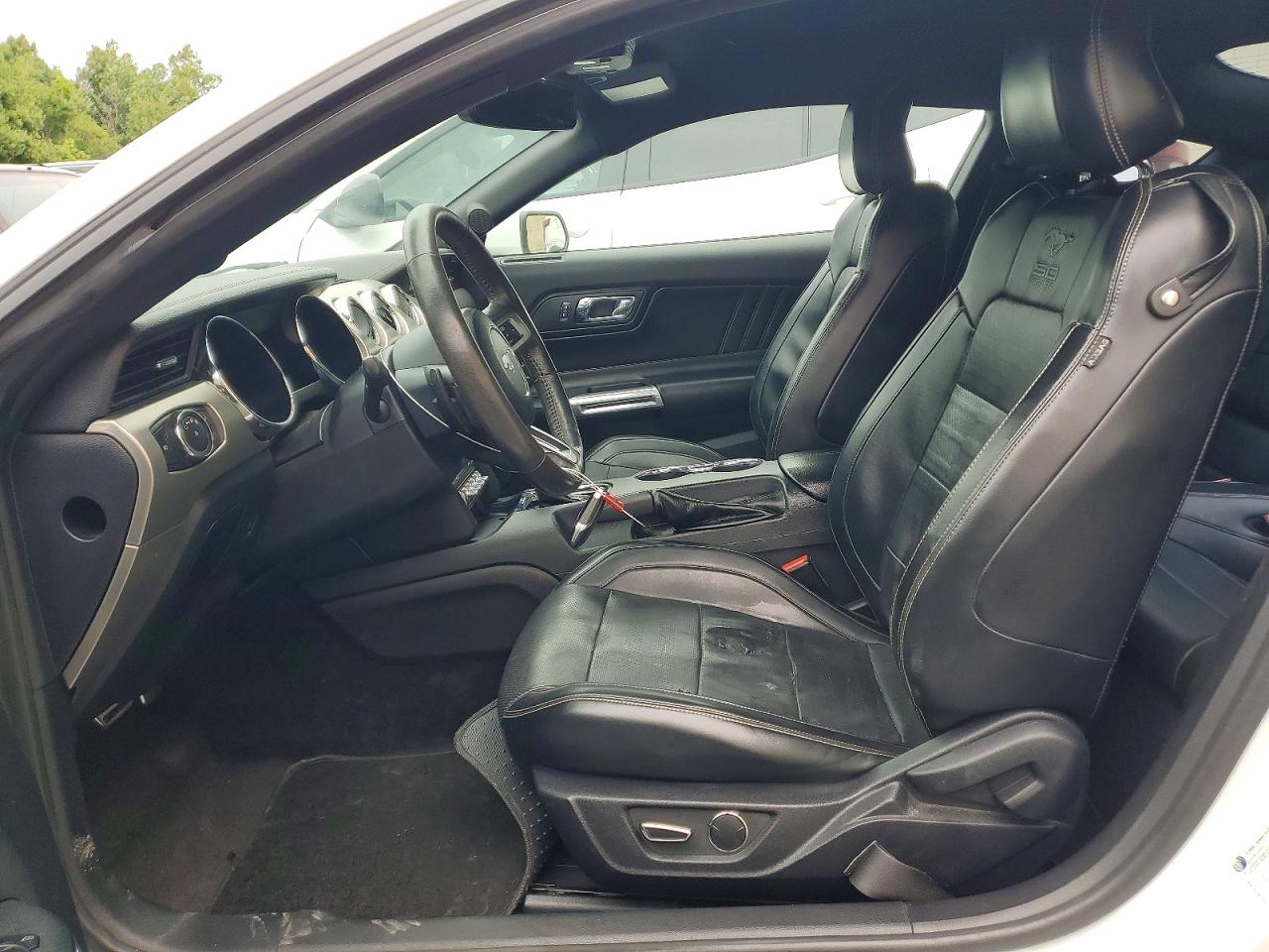 2015 Ford Mustang White vin: 1FA6P8TH1F5310679