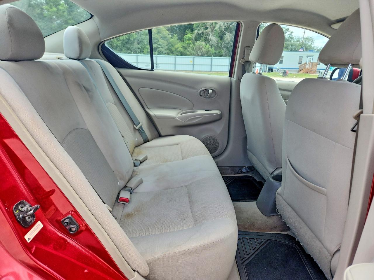 2012 Nissan Versa 1.6 S Red vin: 3N1CN7AP8CL847068