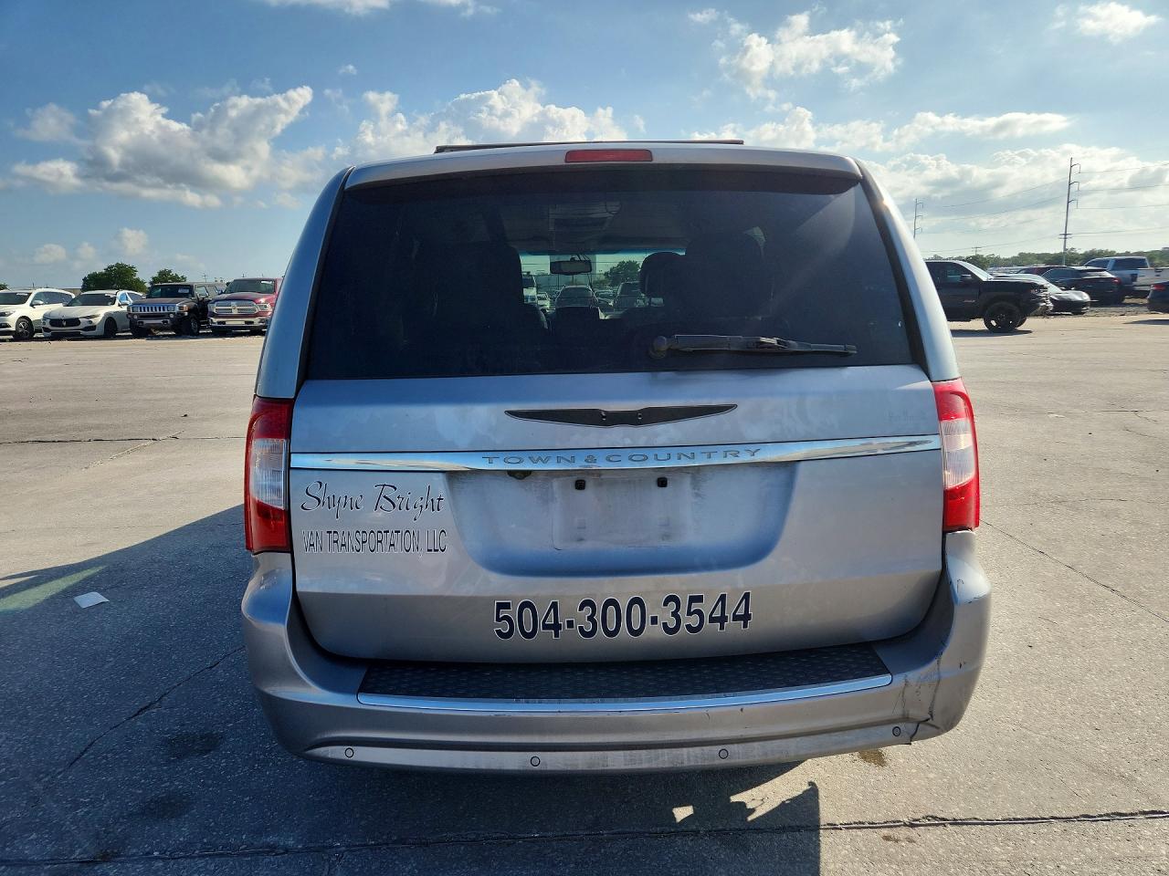 2013 Chrysler Town & Country Touring Серебряный vin: 2C4RC1BG1DR645640