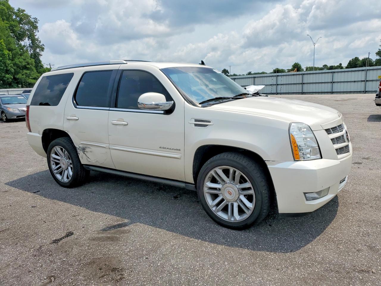 2013 Cadillac Escalade Premium White vin: 1GYS4CEF6DR248440