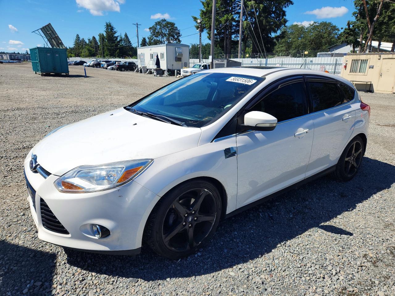 2014 Ford Focus Titanium White vin: 1FADP3N26EL282178