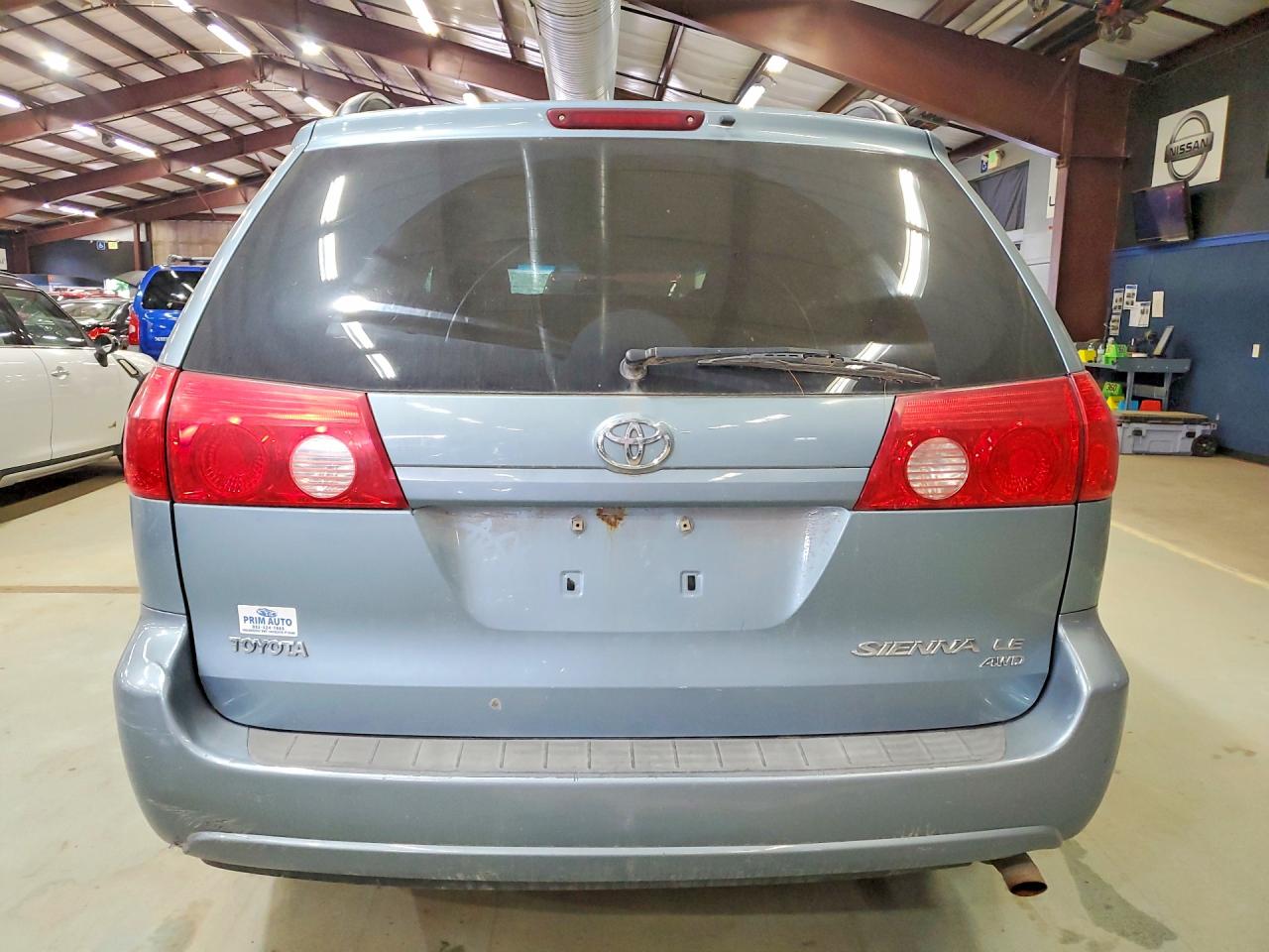 2007 Toyota Sienna Le Blue vin: 5TDBK23C47S002278
