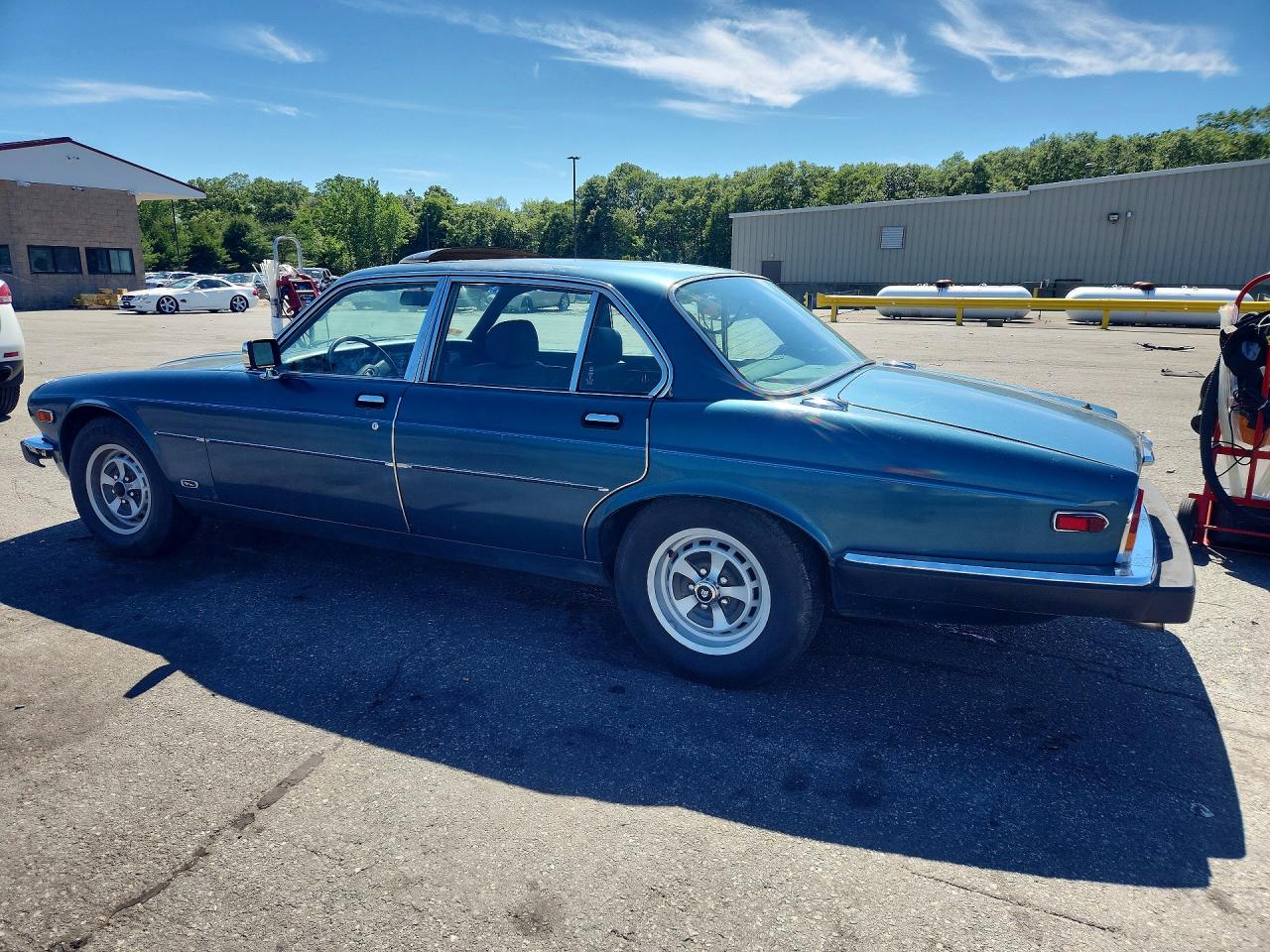 1985 Jaguar Xj6 Green vin: SAJAV1347FC411771