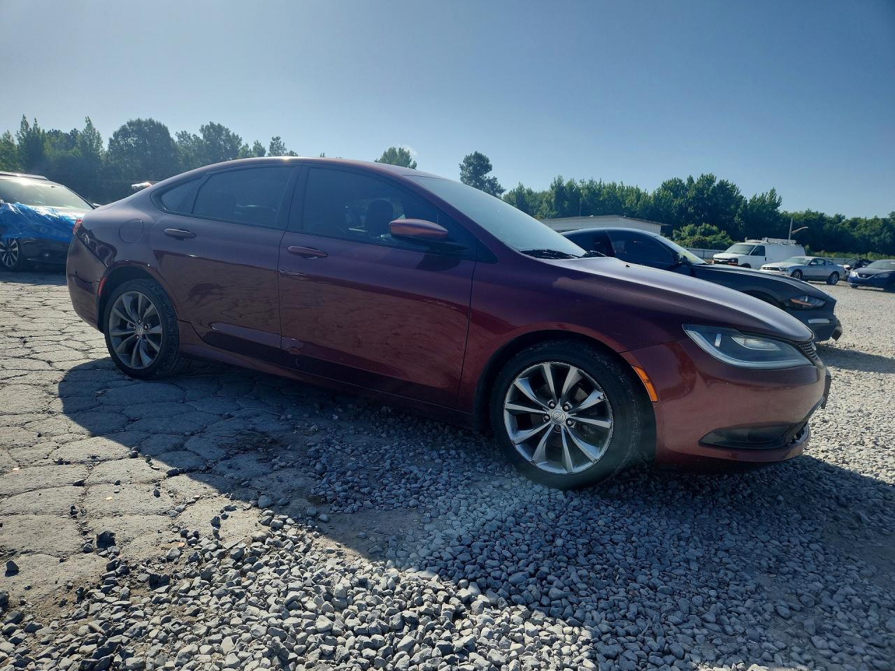 2015 Chrysler 200 S Burgundy vin: 1C3CCCBB2FN734577
