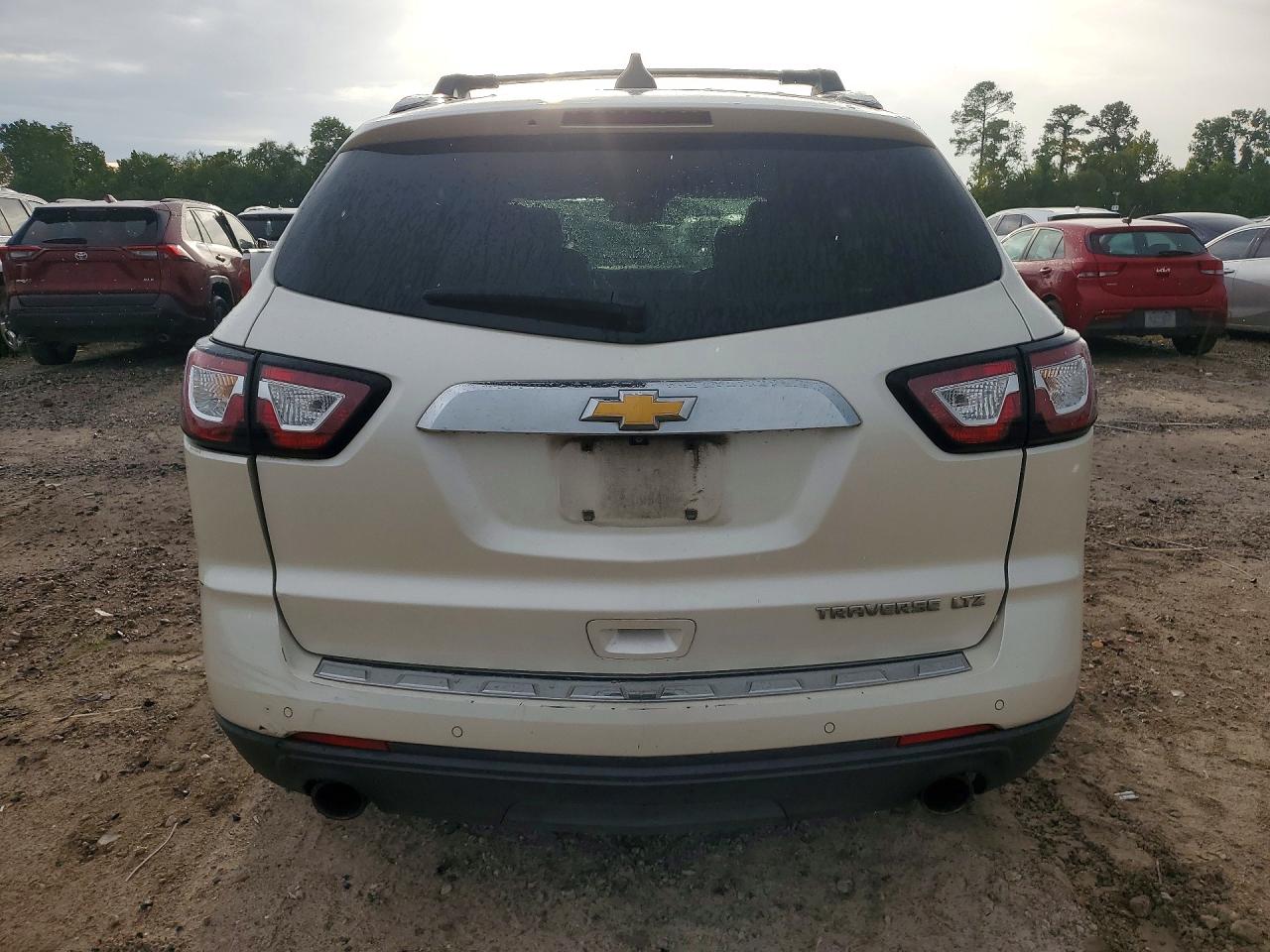 2014 Chevrolet Traverse Ltz Cream vin: 1GNKRJKD8EJ301841