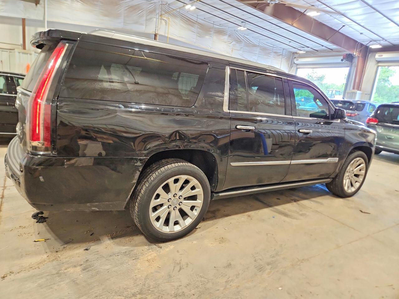 2015 Cadillac Escalade Esv Premium Черный vin: 1GYS4JKJ1FR199857