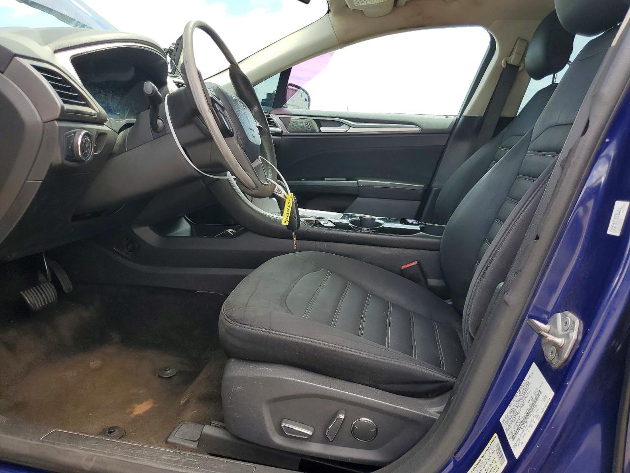 2015 Ford Fusion Se Синий vin: 3FA6P0H74FR102259
