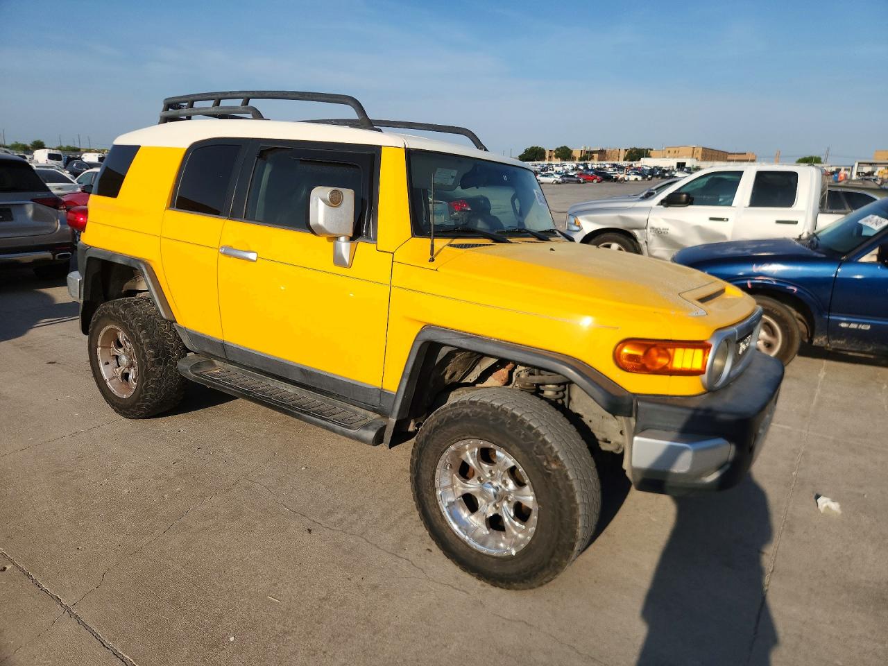 2008 Toyota Fj Cruiser Base Yellow vin: JTEZU11F18K005031