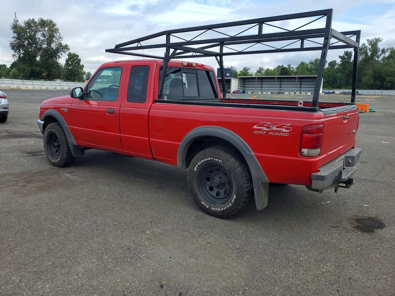 2000 Ford Ranger Super Cab Red vin: 1FTZR15X8YPA82099