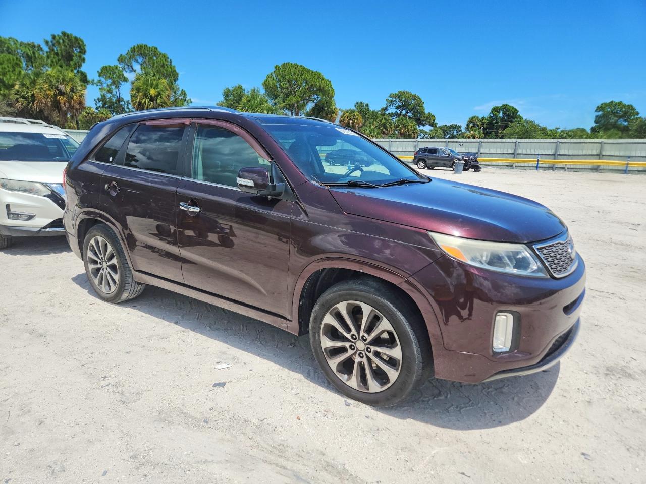 2015 Kia Sorento Sx Maroon vin: 5XYKW4A76FG649461