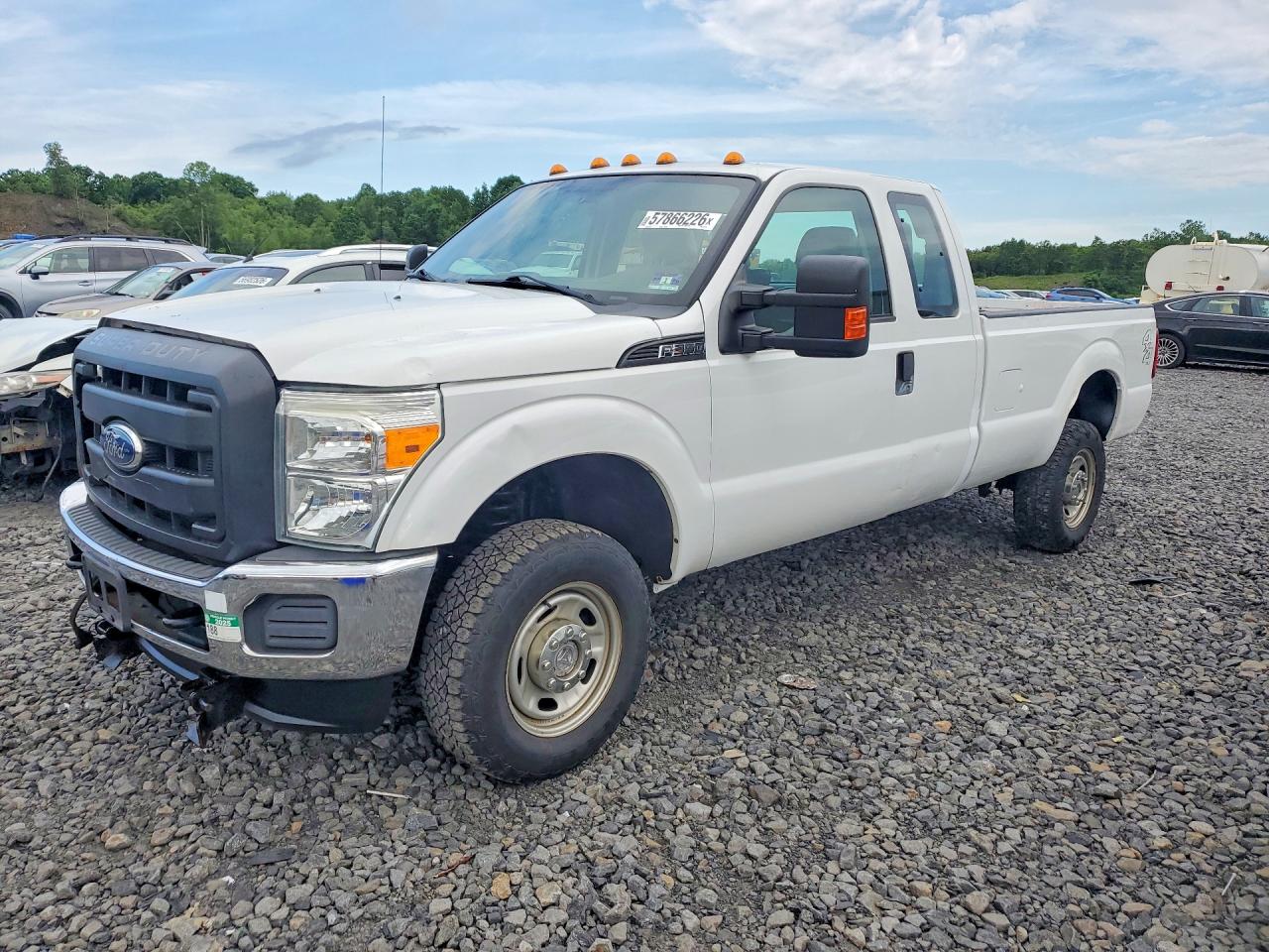 2012 Ford F- 350 White vin: 1FT8X3B67CED11630