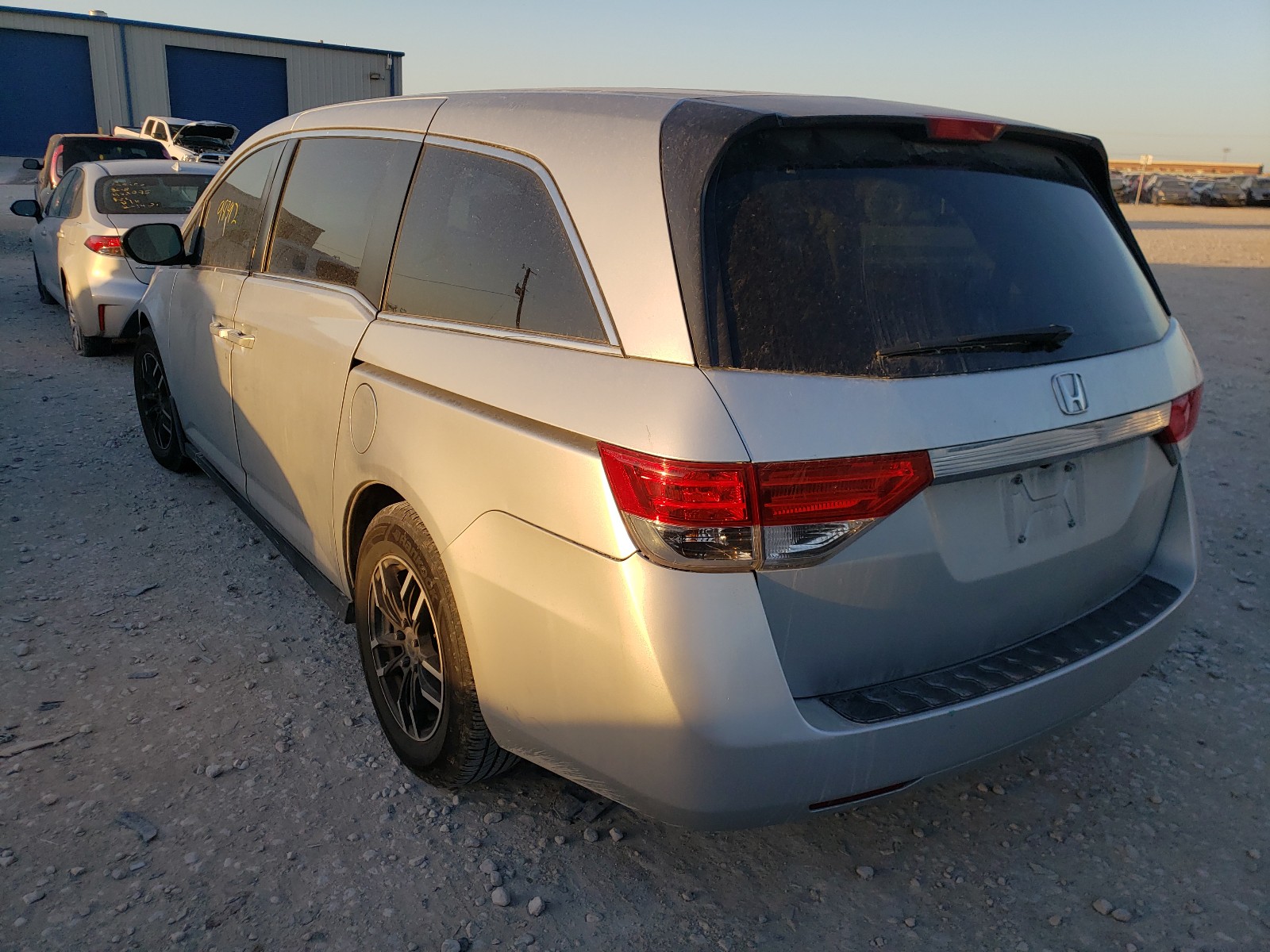 2015 Honda Odyssey Lx Silver vin: 5FNRL5H25FB002662