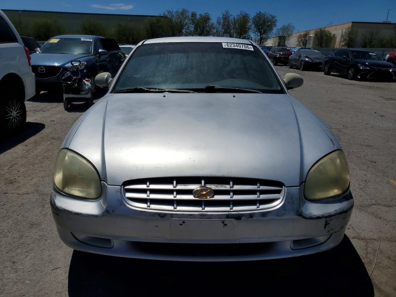 2000 Hyundai Sonata Gls Silver vin: KMHWF35V1YA276140
