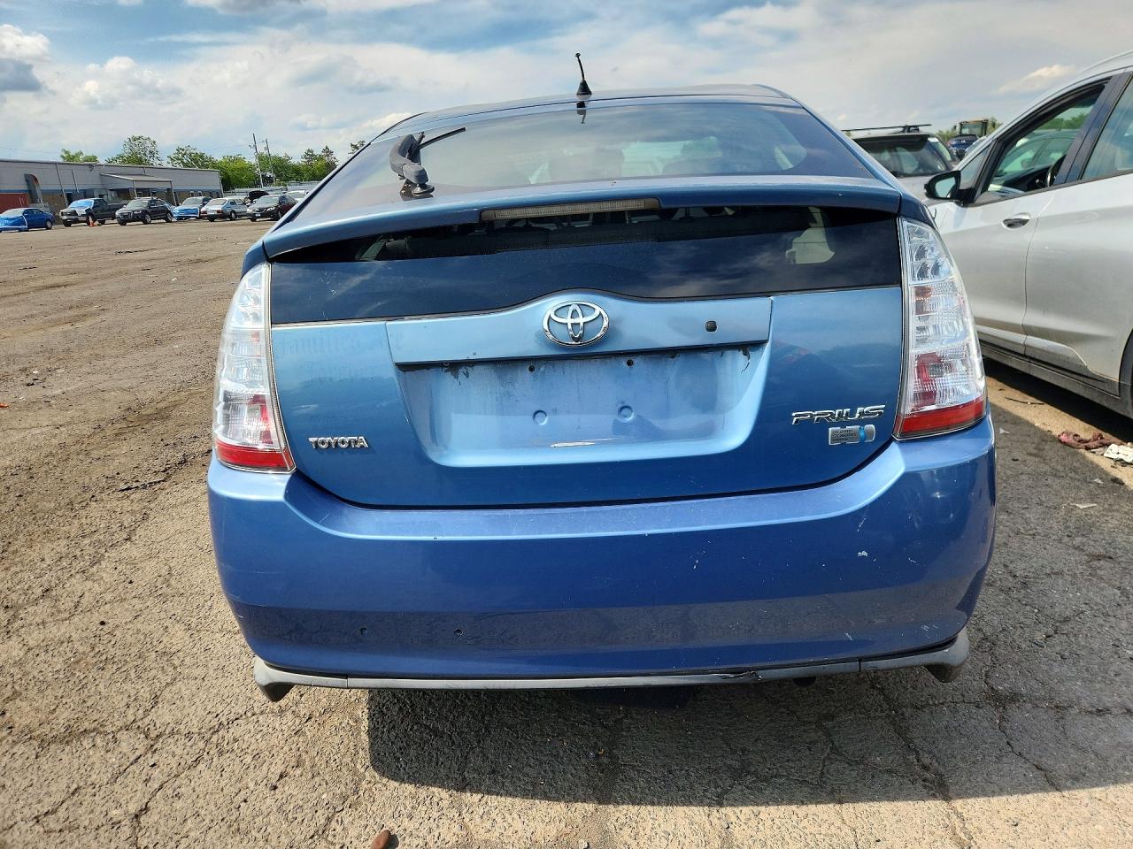 2007 Toyota Prius Base Blue vin: JTDKB20U277622487