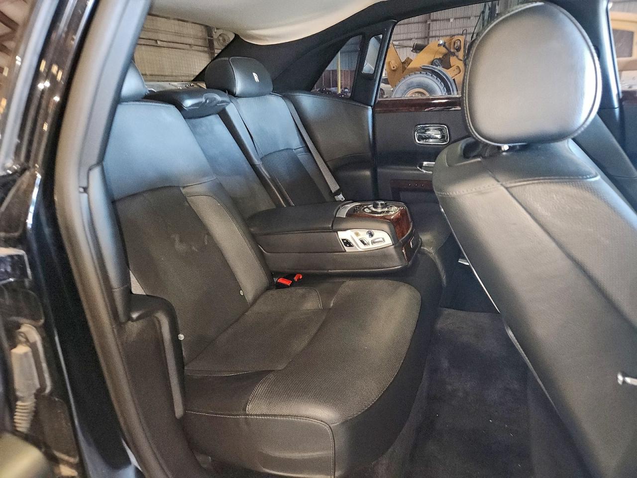 2010 Rolls-royce Ghost Черный vin: SCA664S5XAUX48569