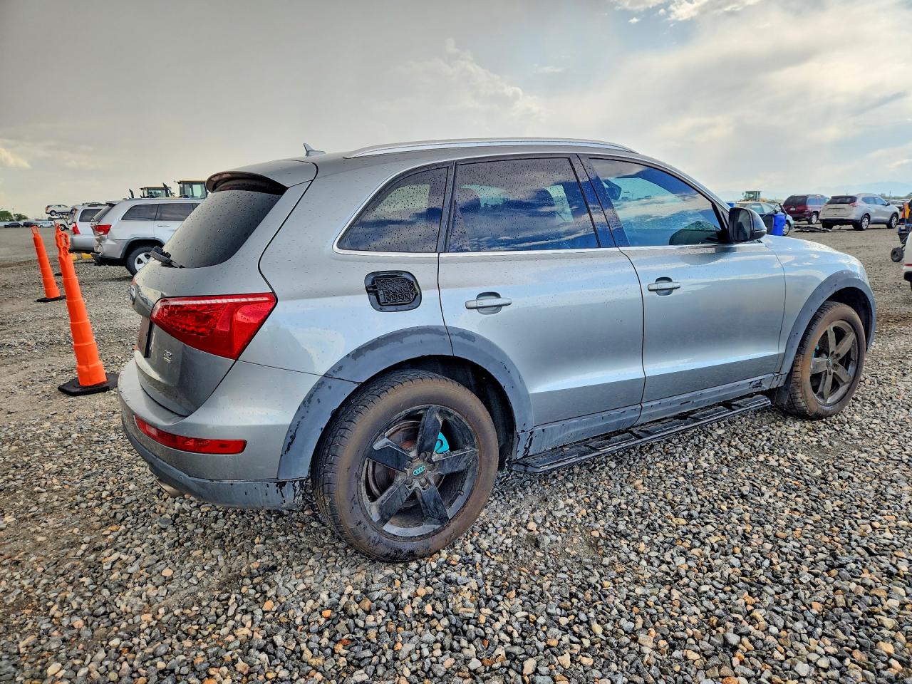 2010 Audi Q5 Premium Plus Silver vin: WA1LKAFP3AA102870