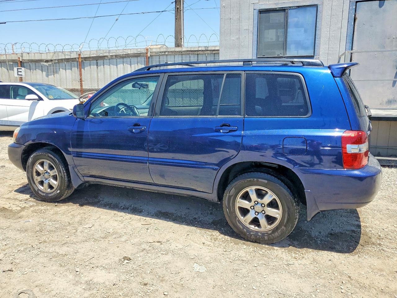 2005 Toyota Highlander Limited Blue vin: JTEDP21A550080821
