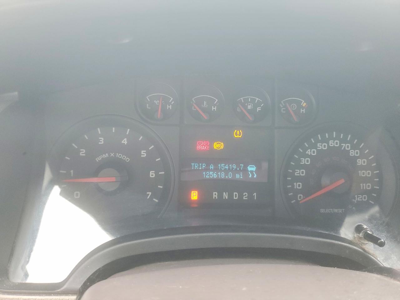 2009 Ford F150 White vin: 1FTRF12W49KA97573