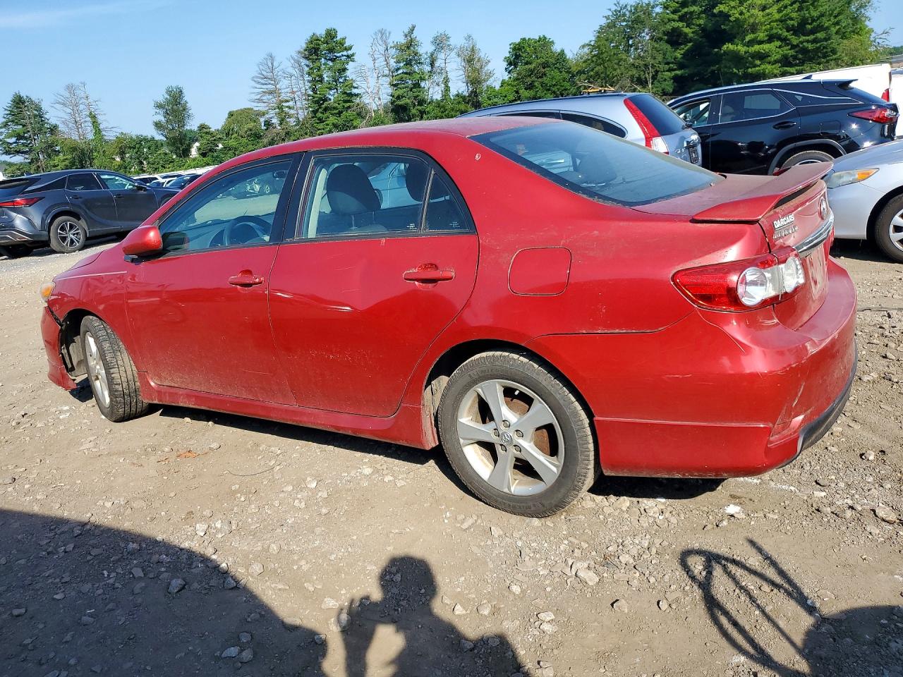 2011 Toyota Corolla S Red vin: 2T1BU4EE9BC633422