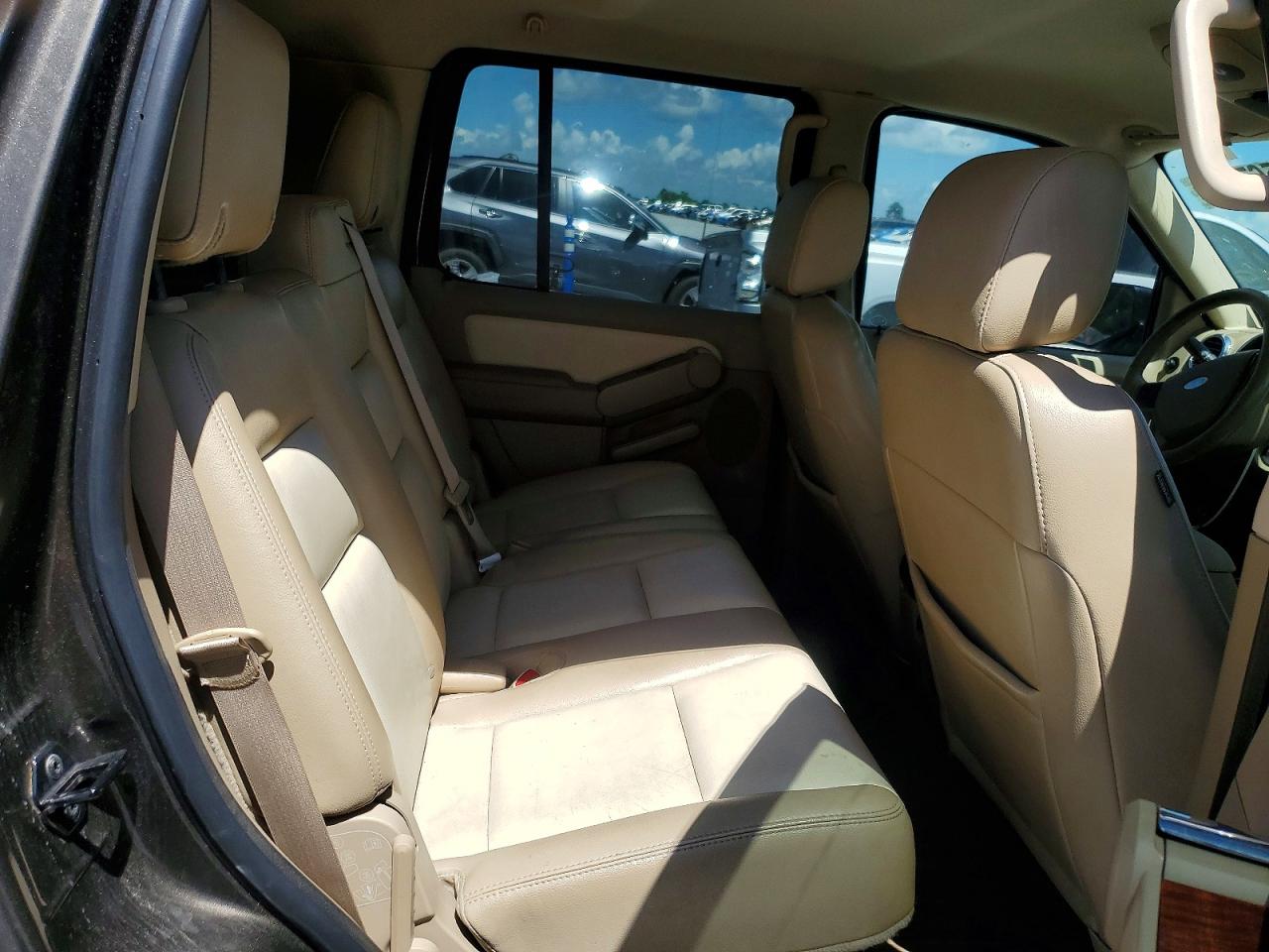 2008 Ford Explorer Eddie Bauer Green vin: 1FMEU64E08UA11034