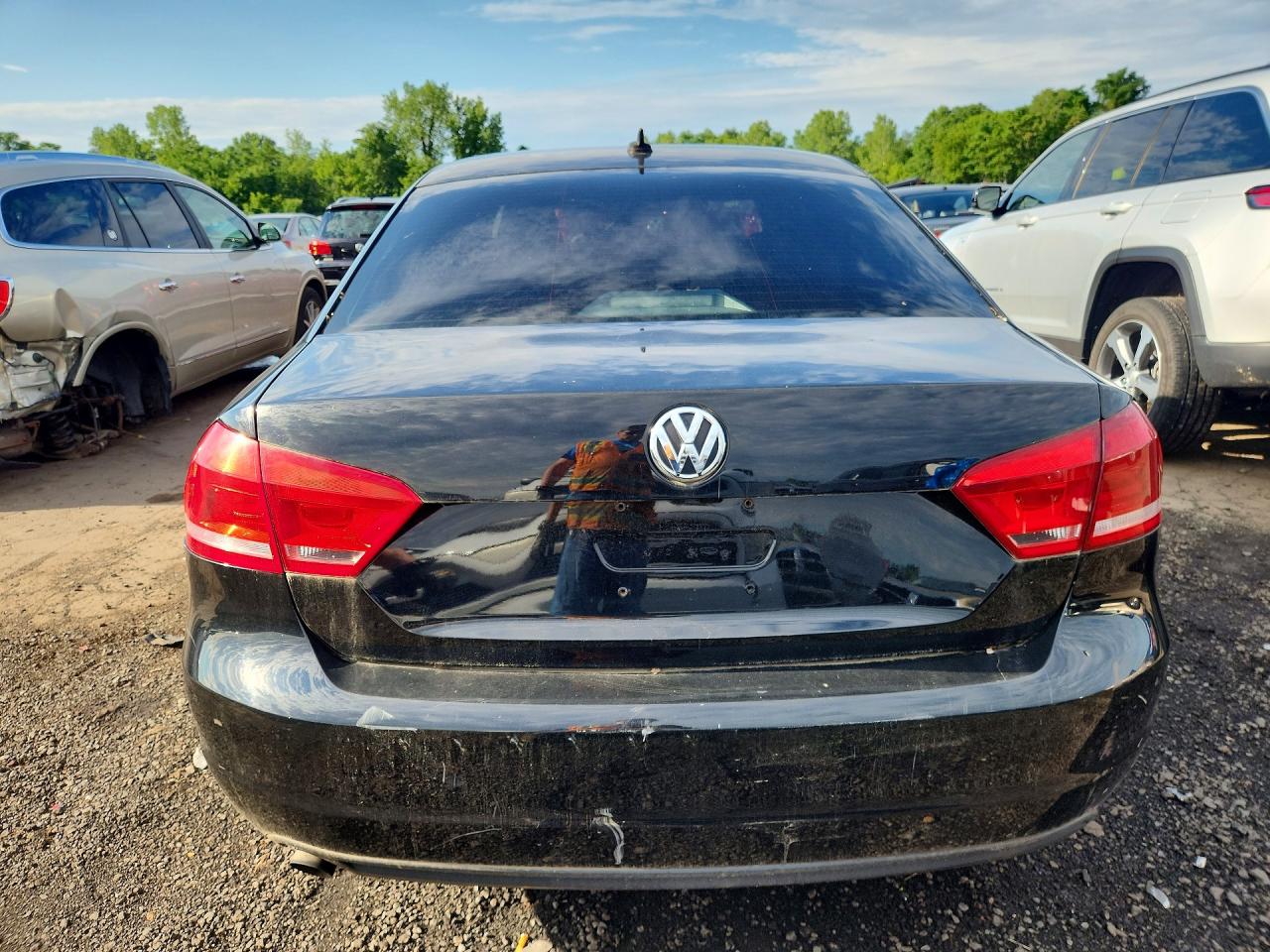 2015 Volkswagen Passat S Black vin: 1VWAT7A38FC116581