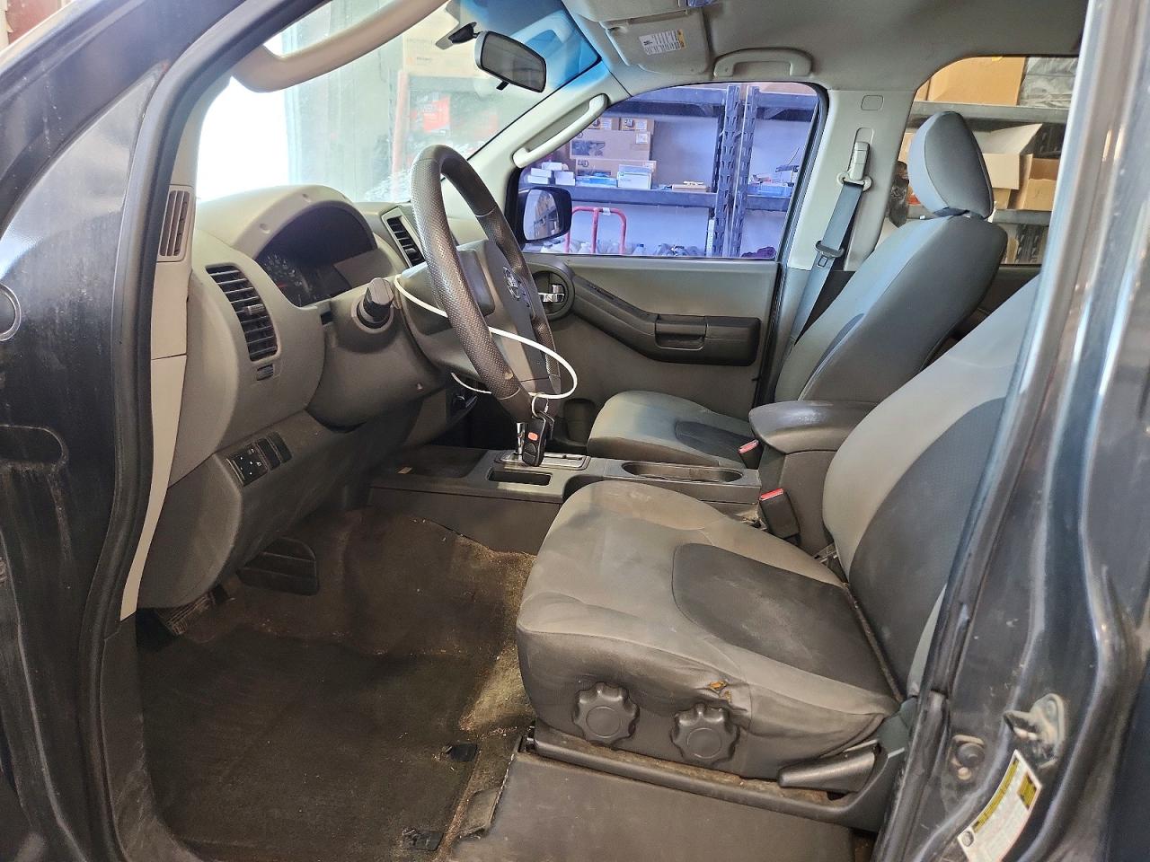 2010 Nissan Xterra X Черный vin: 5N1AN0NW5AC500234