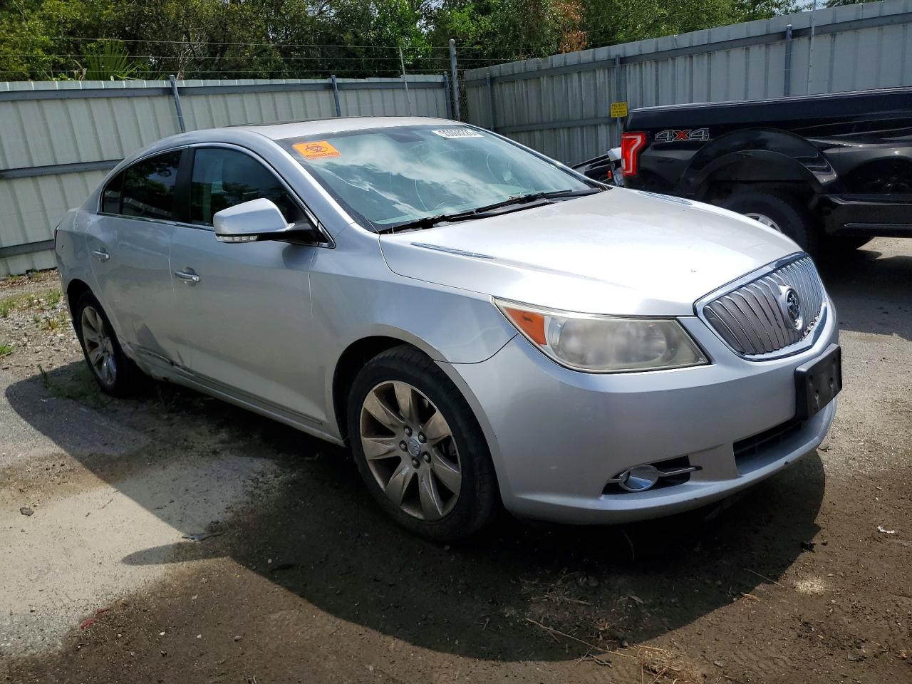 2010 Buick Lacrosse Cxl Silver vin: 1G4GD5EG2AF228890