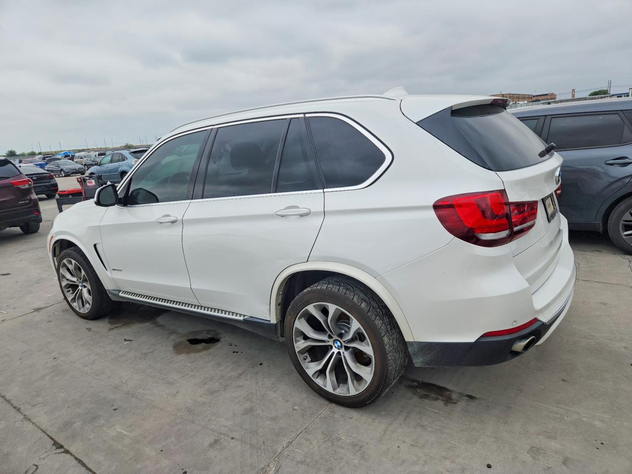 2015 Bmw X5 Xdrive35i Белый vin: 5UXKR0C5XF0P11458