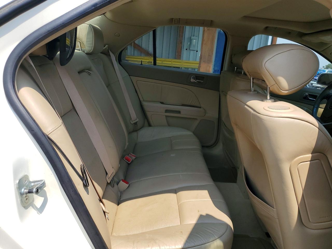 2006 Cadillac Sts Белый vin: 1G6DC67A160122887