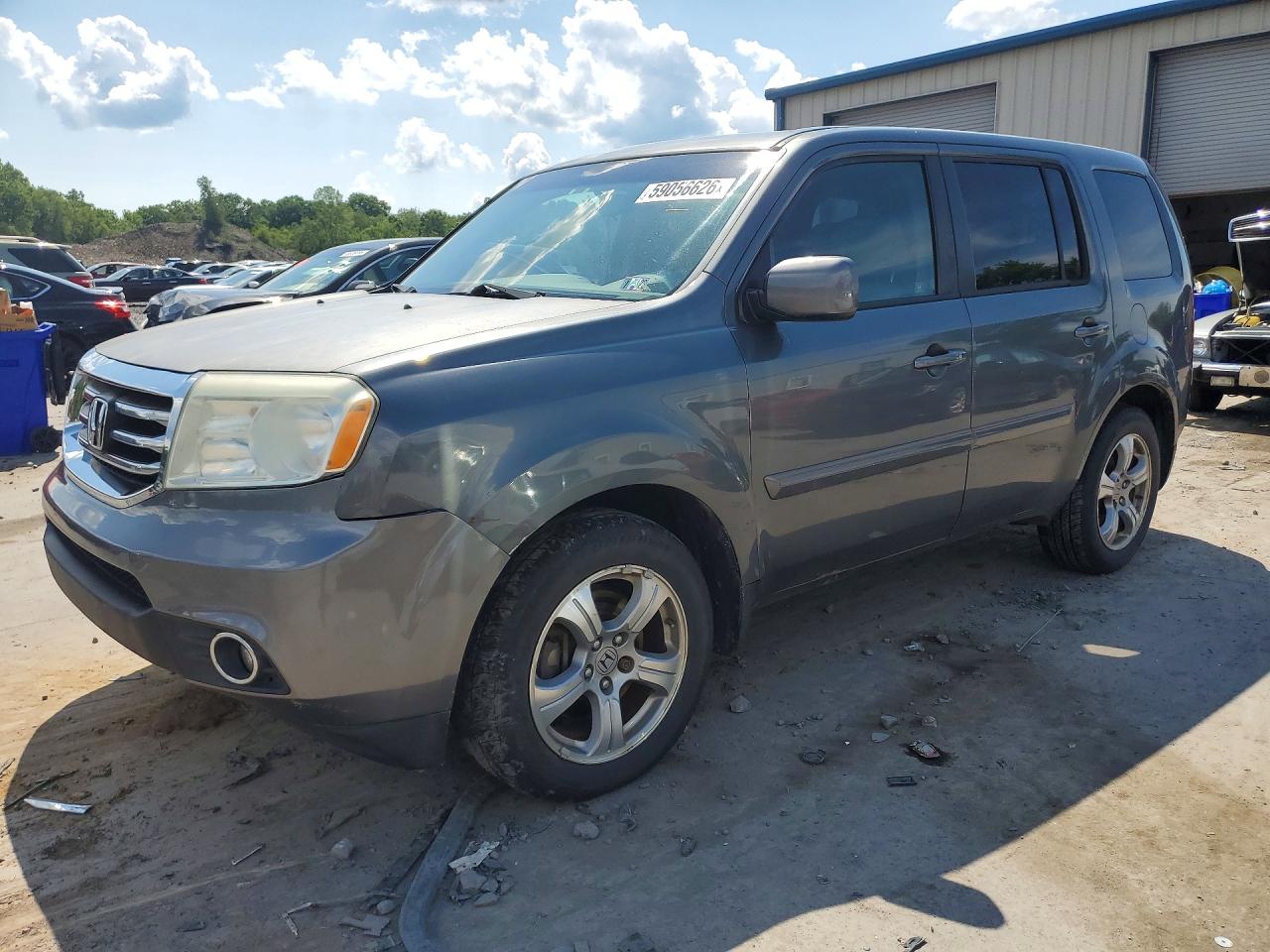 2012 Honda Pilot Ex Gray vin: 5FNYF4H45CB076822