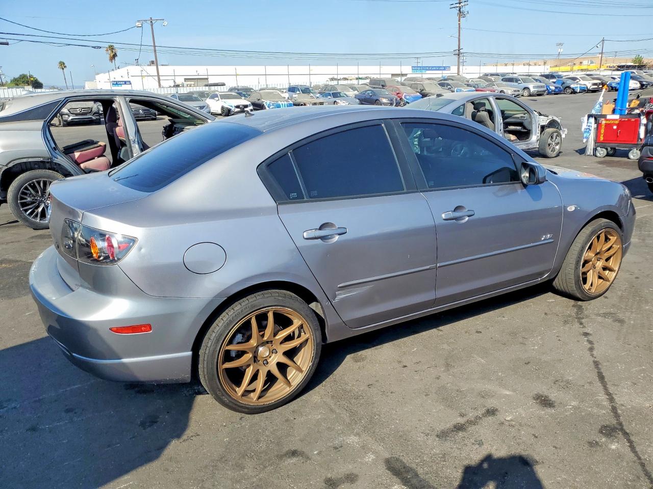 2005 Mazda 3 S Silver vin: JM1BK123751323060