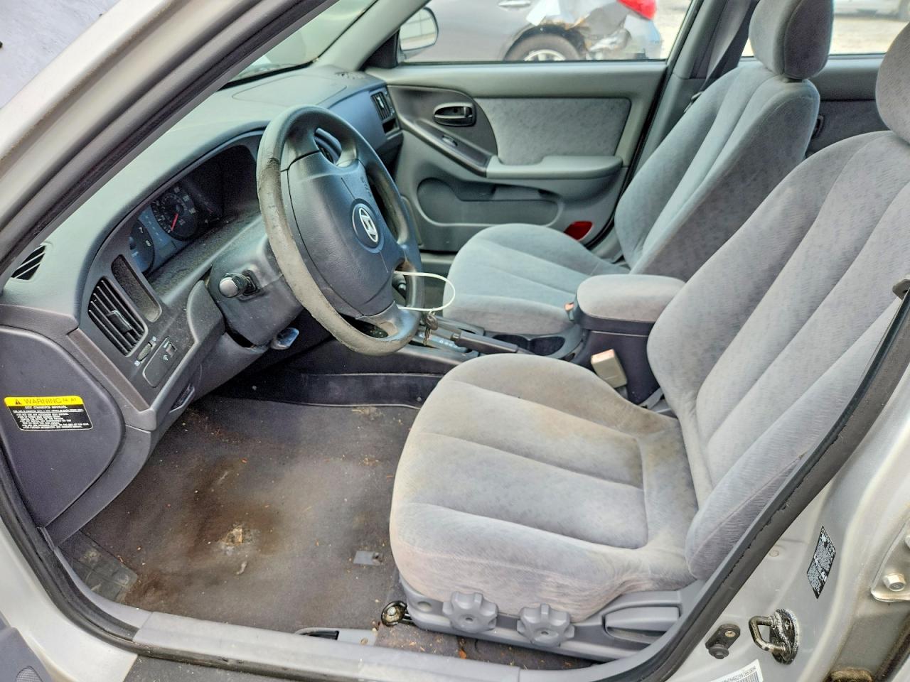 2004 Hyundai Elantra Gls Серебряный vin: KMHDN46D94U863894