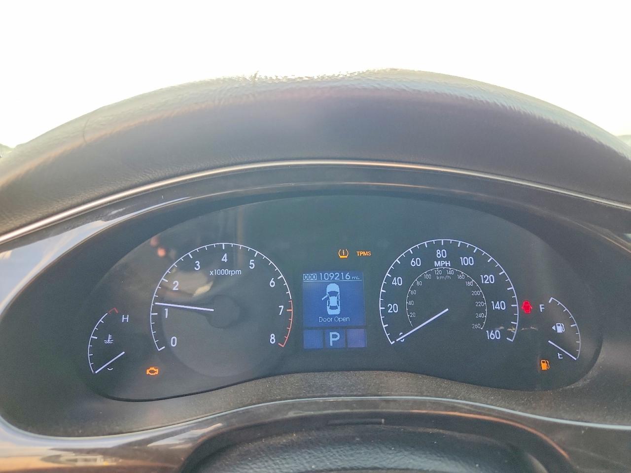 2013 Hyundai Genesis 3.8l Silver vin: KMHGC4DD4DU243086