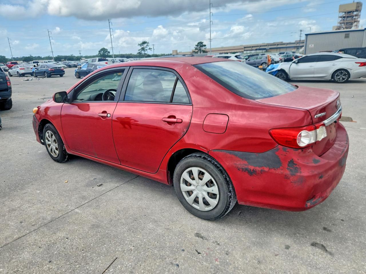 2011 Toyota Corolla Le Red vin: 2T1BU4EE0BC569481