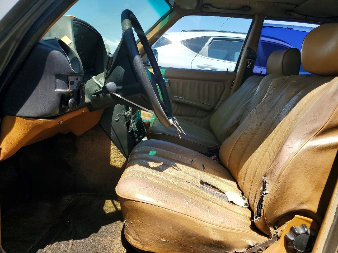 1982 Mercedes-benz 300 Dt Gray vin: WDBAB33A3CB012722