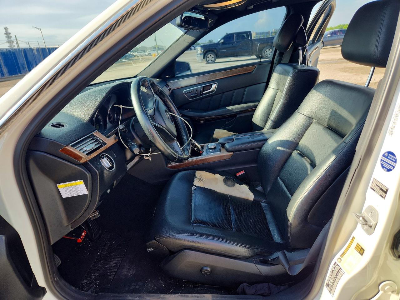 2012 Mercedes-benz E 350 Белый vin: WDDHF5KBXCA639679