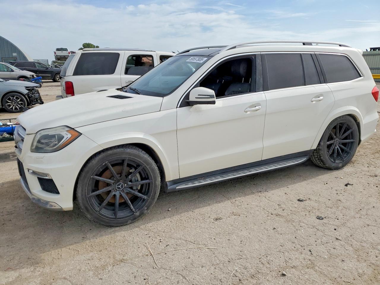 2014 Mercedes-benz Gl 550 4matic White vin: 4JGDF7DE6EA345299