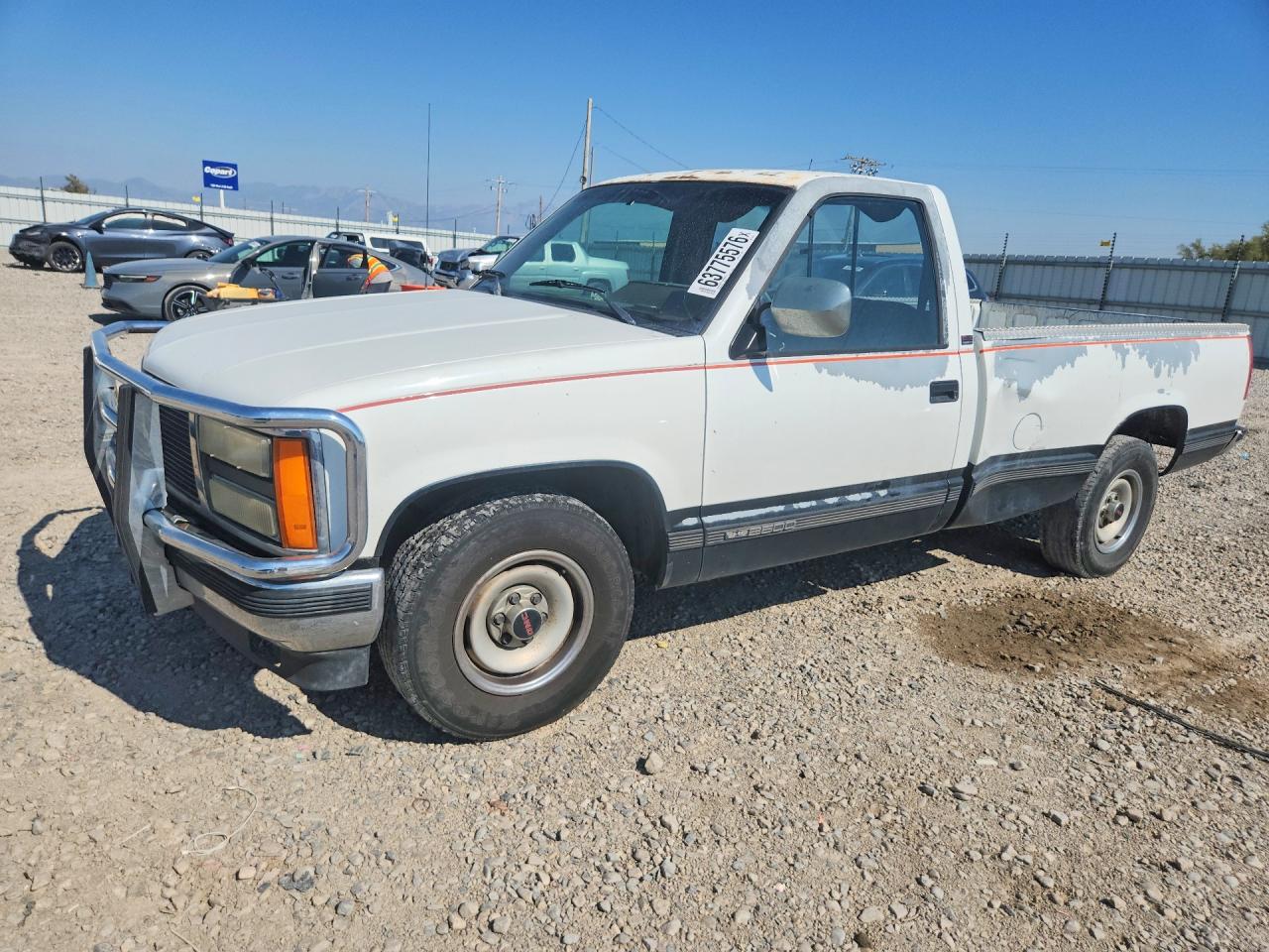 1990 Gmc Sierra C2500 White vin: 1GTFC24KXLZ512874