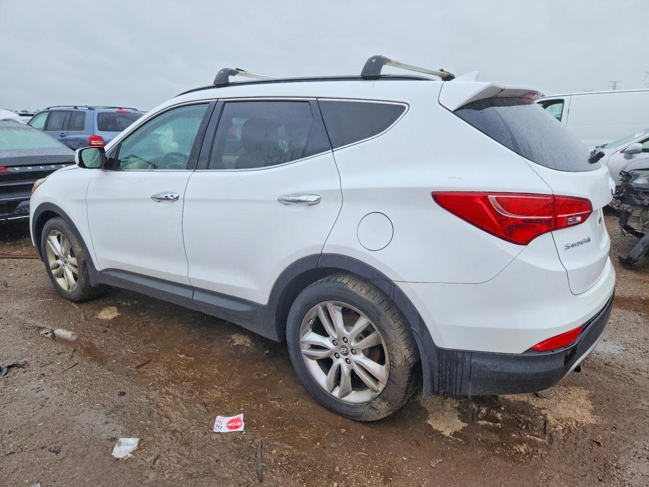 2013 Hyundai Santa Fe Sport 2.0t White vin: 5XYZUDLA4DG071273